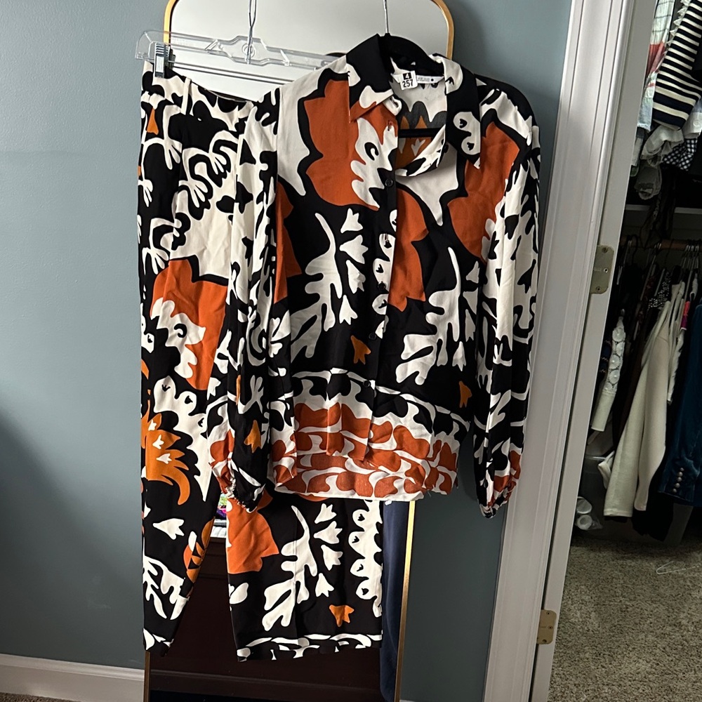 Zara Black and Orange Patterned Pant Set